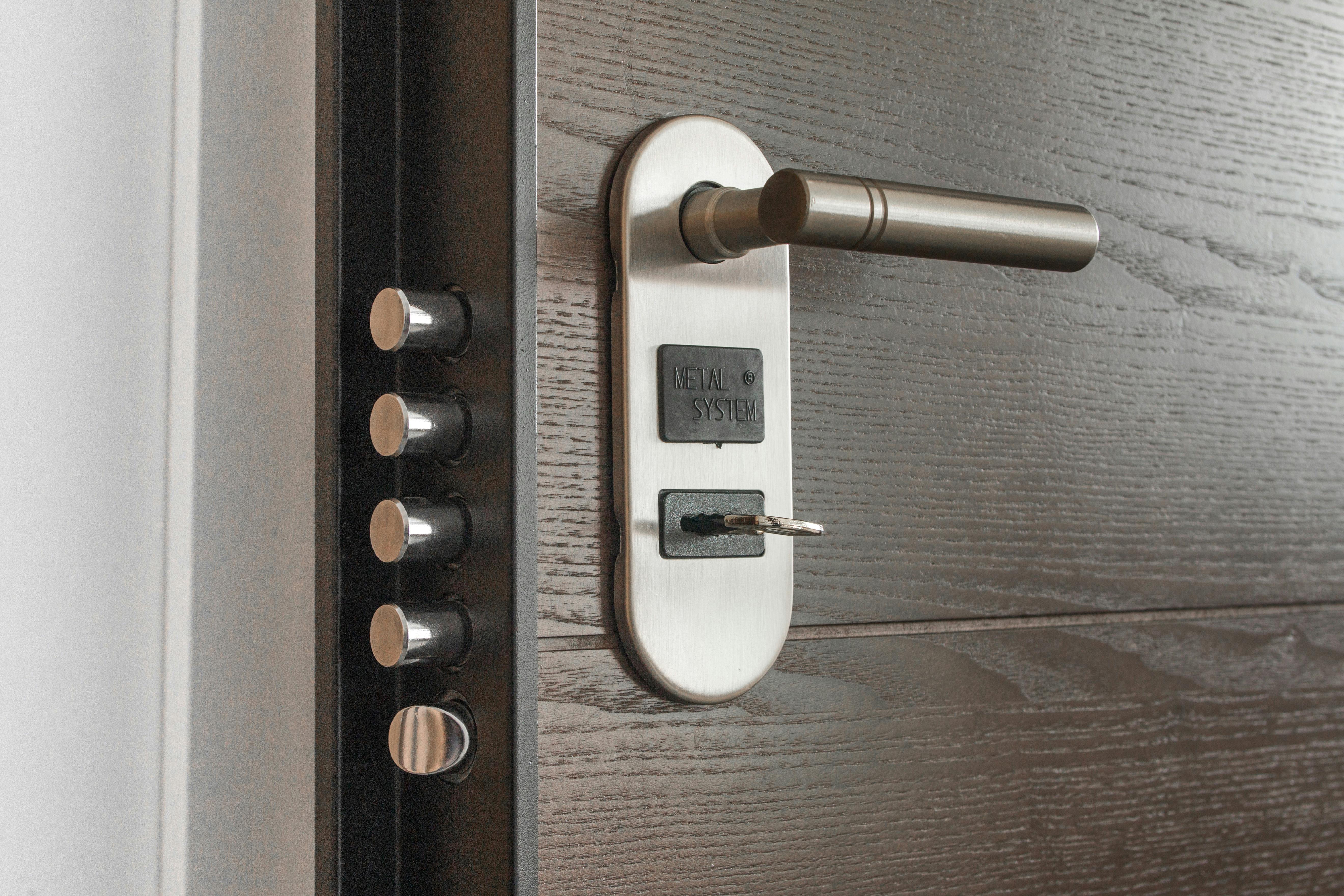 image-de-porte-avec-serrure-haute-securite